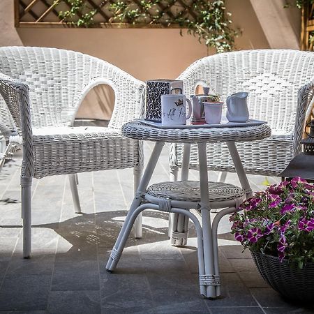 B&B La Piazzetta Delle Regine โรม ภายนอก รูปภาพ