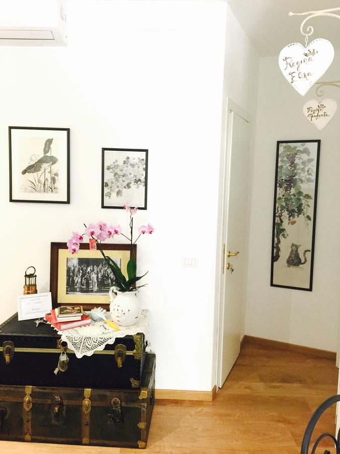 B&B La Piazzetta Delle Regine โรม ภายนอก รูปภาพ